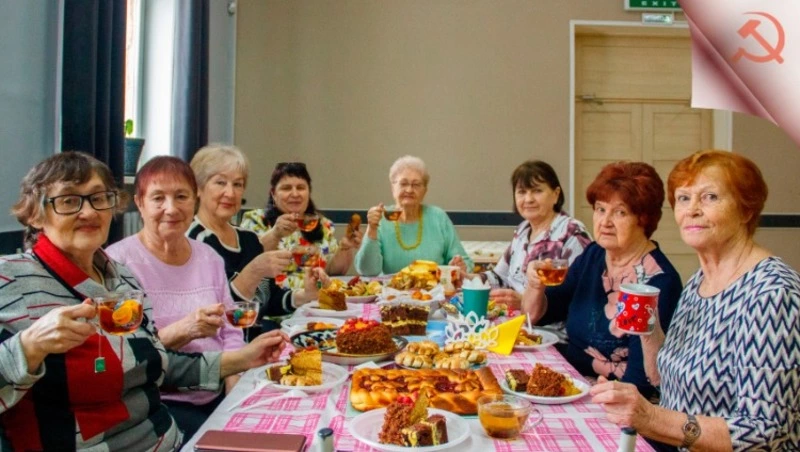 Единство за чайным столом. В Доме культуры прошел Кулинарный день «Вкус народов России»