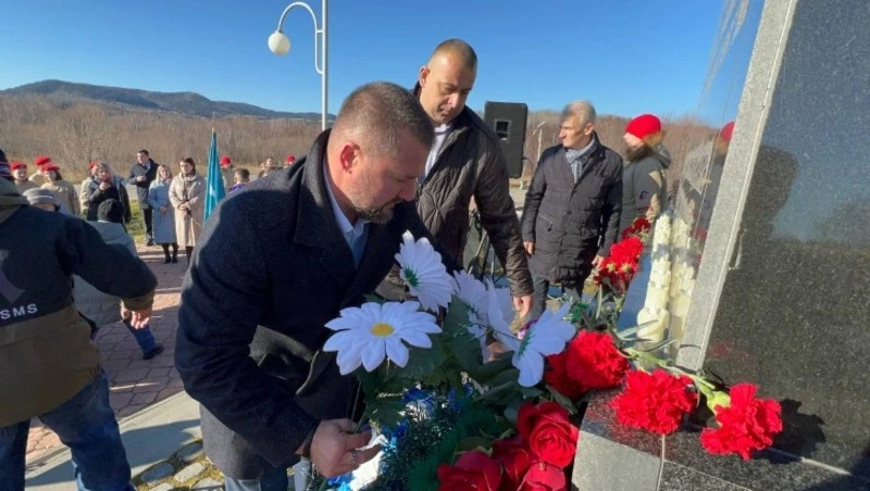 Сахалинцы почтили память жертв политических репрессий