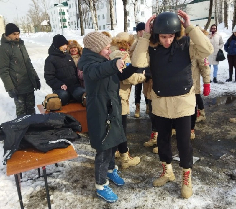Александровские патриоты сразились в «Зарнице»