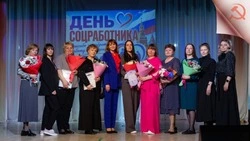 Люди, согревающие мир. Социальные работники встретили свой профессиональный праздник