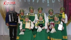 «Русская душа песнями полна»:  незабываемый юбилей хора  «Александровские самоцветы» 