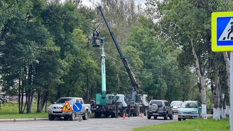 На улице Советской меняют освещение