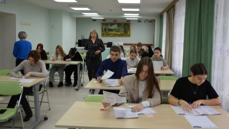 Александровцы написали Большой этнографический диктант