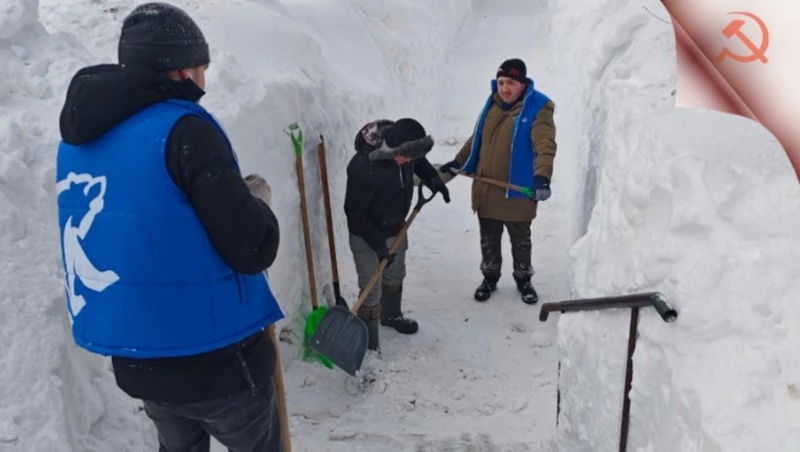 Молодёжь взялась за лопаты: общественные силы против непогоды