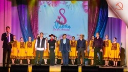 Весна расцвела. Дом культуры встретил женский праздник и готовит сюрприз для мам