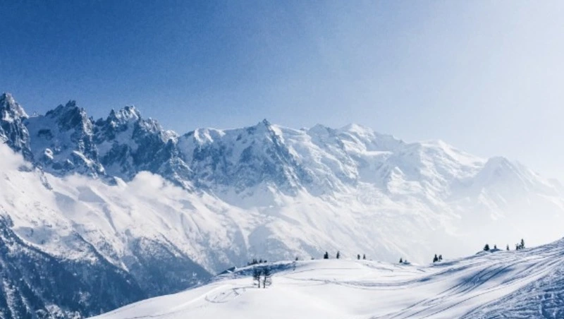 Александровцев предупредили о возможности схода лавин