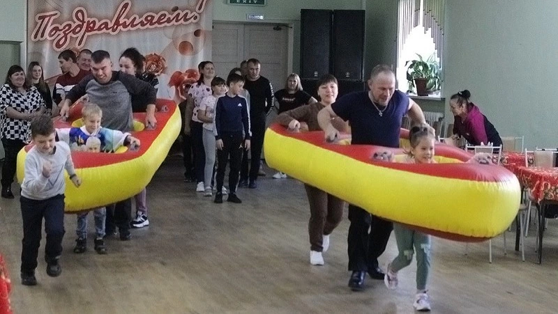 Сегодня в России отмечают День отца