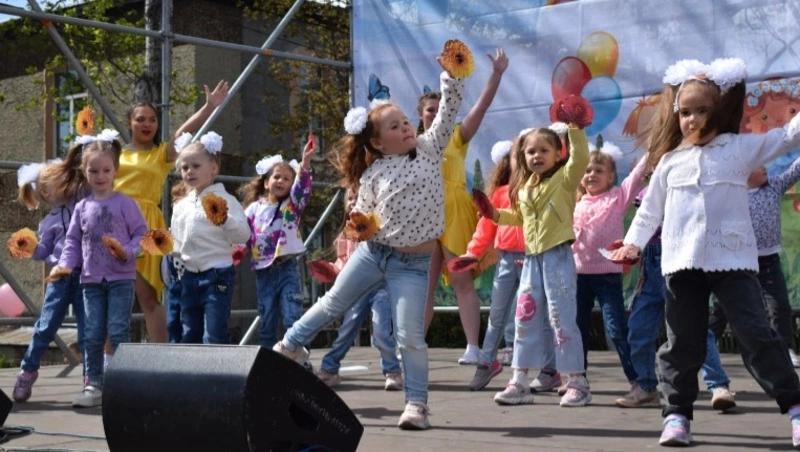 Праздник детства, праздник лета