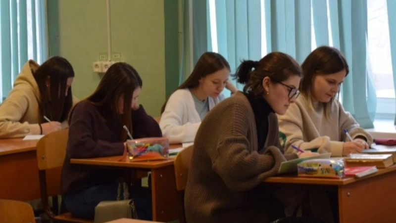 Сегодня в России празднуется День российского студенчества