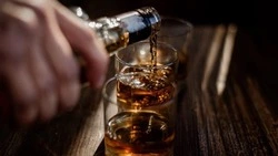 Продажу алкоголя запретят в заведениях в жилых домах на Сахалине и Курилах