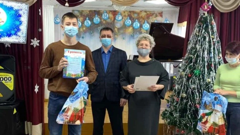 В ДШИ подвели итоги конкурса «Новогодняя сказка»