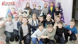 Профориентация в новогоднем стиле: битва постеров  и первое интервью школьников о своей будущей проф