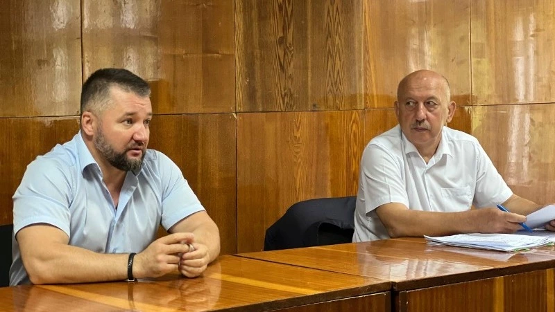 В больничном городке заменят водовод этой осенью