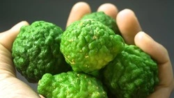 Снижает уровень холестерина: почему важно добавлять этот продукт в чай