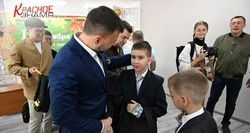 Завершили капитальный ремонт школы №18 в Шахтерске