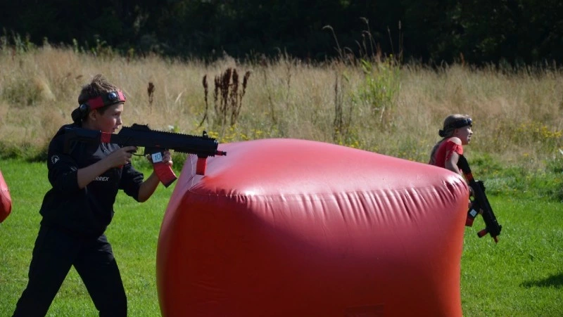 Учащиеся школы № 1 приняли участие в турнире по лазертагу