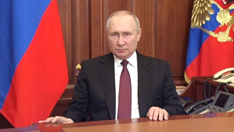 В.Путин признал независимость республик Донбасса