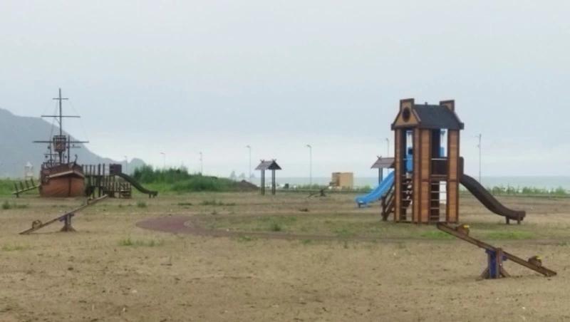 В Александровске-Сахалинском продолжаются работы по благоустройству города