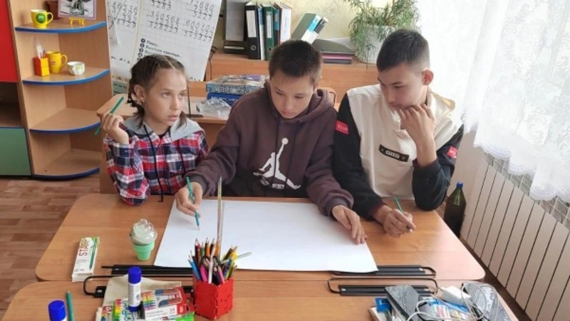 Учащиеся школы села Виахту приняли участие в месячнике «Скажи наркотикам «НЕТ»