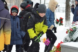 В Александровске-Сахалинском почтили память Неизвестного Солдата 