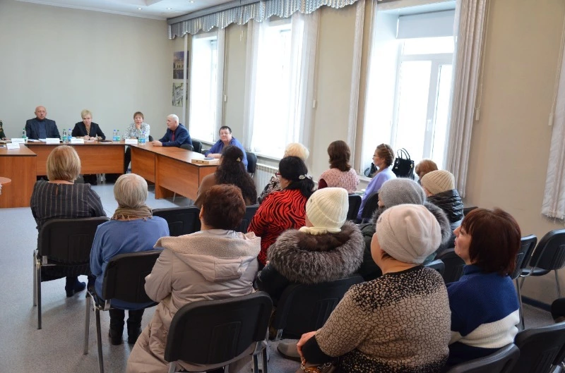 Семьи мобилизованных задали вопросы областным депутатам