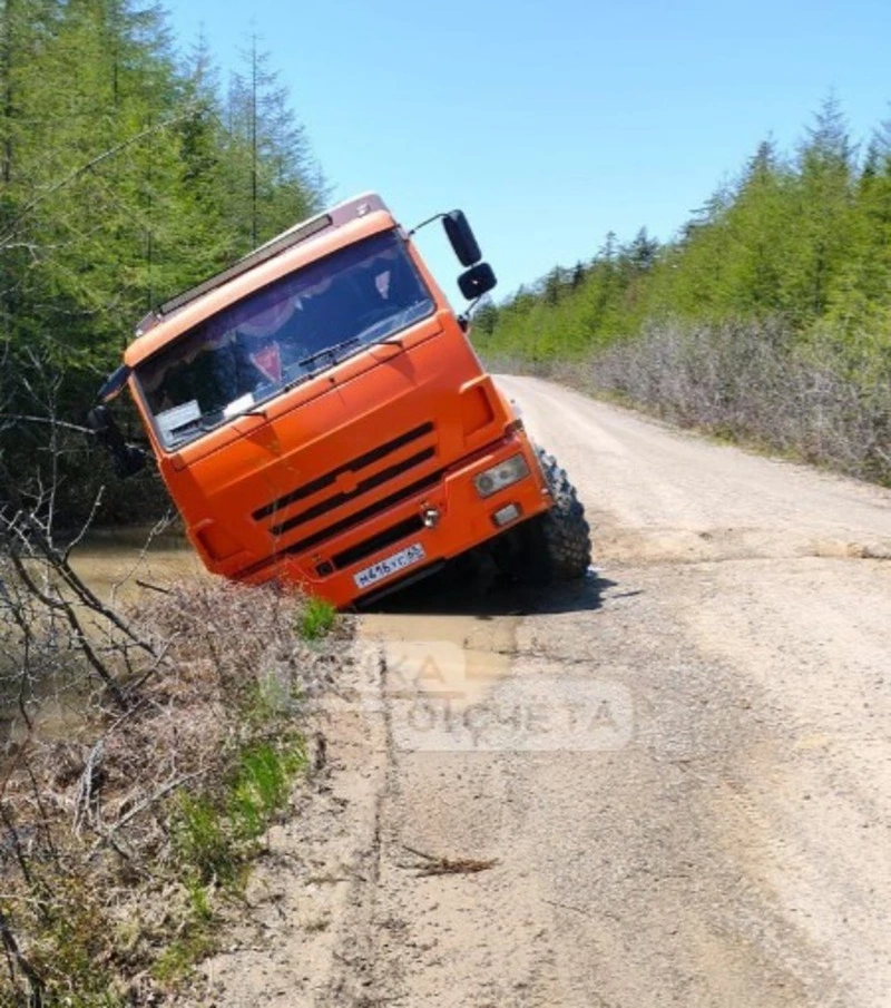 Администрация района проверит ситуацию с автобусом, съехавшим в кювет